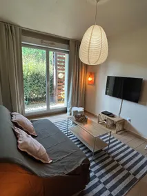 1BR with balcony and pool - Image 4