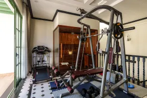 VIP Royal Villa - 3BR, Private Pool, Gym - Image 3