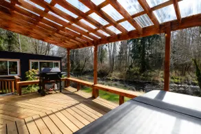 Starry Night Cabin on River w/ Hot Tub - Image 5