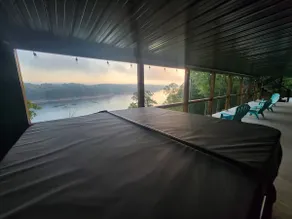 Lake Cumberland Luxury #2~ Lake views and hot tub. - Image 2