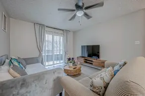 Entire Condo 4 beds 6 guests next to park Bellaire - Image 3