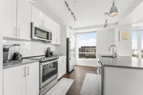 Comfortable & Cozy 2BR/2BA in Assembly Row Plaza - Image 4