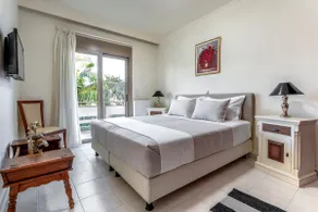 Sunny Palm Villa - Image 2