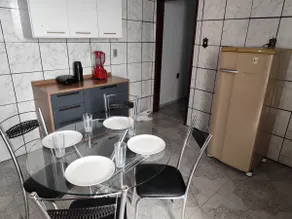 Ground floor house in the center - Image 3