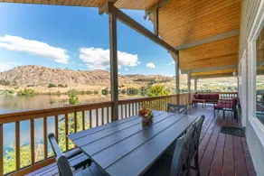 Wapato Lake – Dock, Hot Tub, EV Charging, Sleeps 6 - Image 4