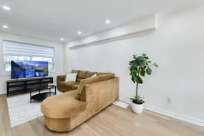 Charming 3 Bed 2.5 Bath House - Image 2