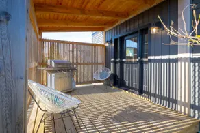 Beautiful 2BR Apt in Ellsworth [Hilltop Townhouse] - Image 2