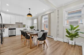 5BR Large townhouse | parking + train - Image 3
