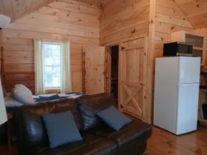 Windy Meadow Farm Cabin - Image 5