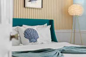 King Bed! Canal View! Mins to AMI Beaches! - Image 3