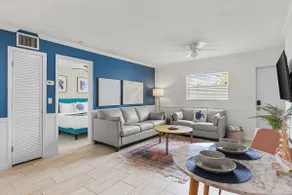King Bed! Canal View! Mins to AMI Beaches! - Image 5