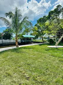 King Bed! Canal View! Mins to AMI Beaches! - Image 2