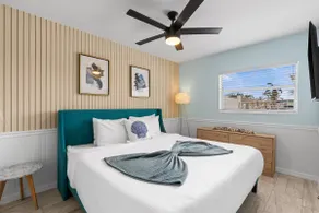 King Bed! Canal View! Mins to AMI Beaches! - Image 4