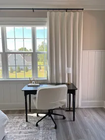 Luxury Suite, Private Entrance, Garage & Balcony - Image 3