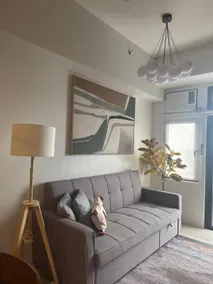 2Br QC Furnished Condo w 300mbps Net Free Pool Use - Image 4