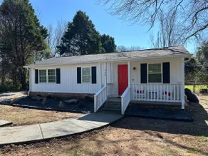 2 King Beds • Country Road - Image 2