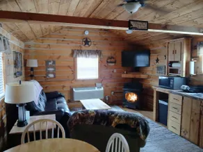 Hawe Fork-Barnett. Airbnb fee included in price. - Image 4
