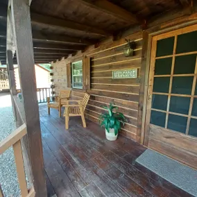 Hawe Fork-Barnett. Airbnb fee included in price. - Image 3