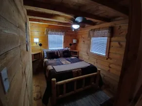 Hawe Fork-Barnett. Airbnb fee included in price. - Image 5