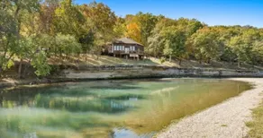 Illinois River Lodge & Cabins - Image 2