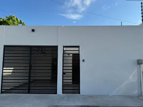 Modern House with Hot Tub: Close to the Multiplaza. - Image 2