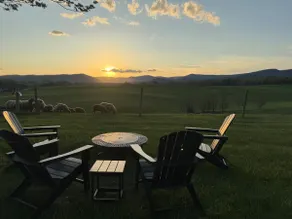 Circle F Ranch Bunkhouse- Elevated Farm Stay - Image 2