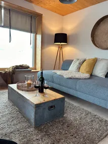 Home - Image 3