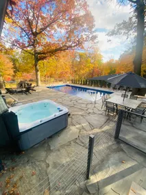 3200sqft New Buffalo Pvt Pool hot tub 6bdrm 11bed - Image 2
