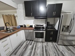 Prime Location | Near River/Uni/Casino & Downtown - Image 4