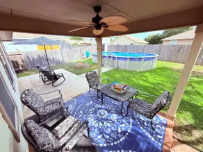 2 king/Military Discount/Pool/Grill/Firepit/Loft - Image 3