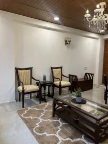 Zephyr 2BHK Lakeview Near Mall Road & Naini Lake - Image 5