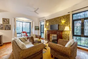 4-BHK Villa W/ Private Garden & Gazebo by Lake - Image 2