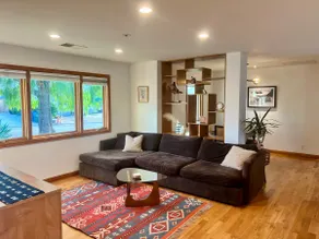 Eclectic Thousand Oaks Home- Pet Friendly - Image 2
