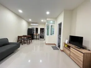 Townhome next to KhenNaKhon Lake - Image 3