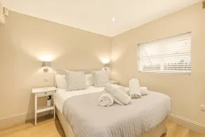 St Georges Apartment - North East Escapes - Image 3