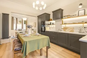 St Georges Apartment - North East Escapes - Image 2