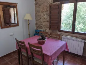Charming retreat near the river - Image 4