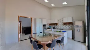 House with Pool and Barbecue Area • 13 People • 4 A/C Bedrooms - Image 3
