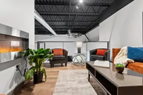 The Moderne at 216 - Downtown GB & KI Convention - Image 5