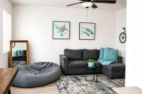 Beach Mood! Apartment Just Steps from the Beach - Image 5