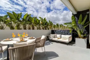 SEA VIEW I POOL I PRIVATE GARAGE I WI-FI I WINE l COFFEE - Image 5