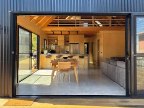 Black Pearl - NEW Minimal Style Scandi Beach House - Image 3