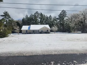 Cozy 4 bedroom home with HUGE yard in Brunswick - Image 5