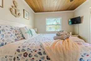 Atlantic Ave Beachside condo! - Image 2