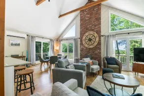 Stay on the Fairway – Spacious Home - Image 2