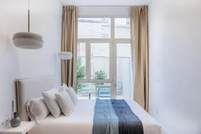Calm & stylish loft with terrace, near Ruzafa - Image 5