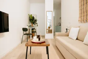 Calm & stylish loft with terrace, near Ruzafa - Image 2