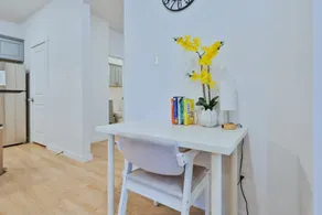 Cozy & Modern 3BR Near Texas Tech | Garage Parking - Image 4