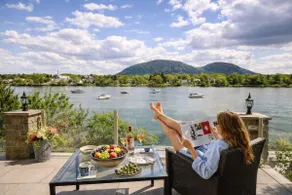 Riverfront Manoir Vieux-Beloeil | Spa & Mount View - Image 2