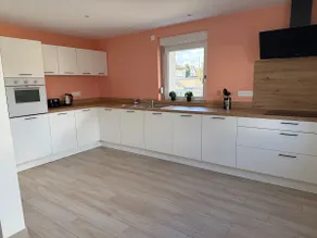 Completely renovated house - Image 5
